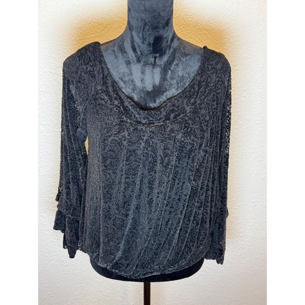 Free People Black Floral Lace Bell Sleeve Blouson Top off shoulder Ginger Berry